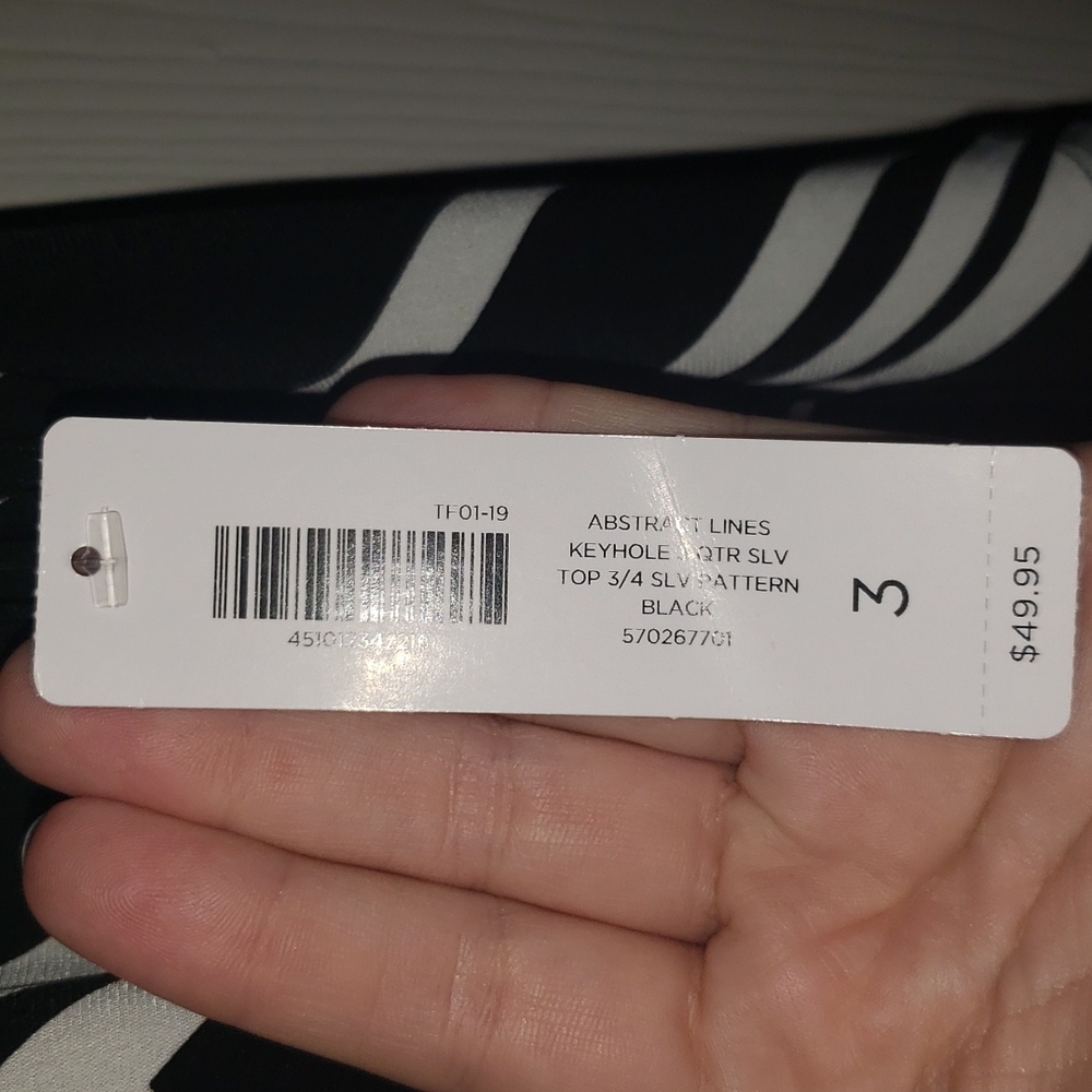 Chico's blouse - Picture 4 of 4